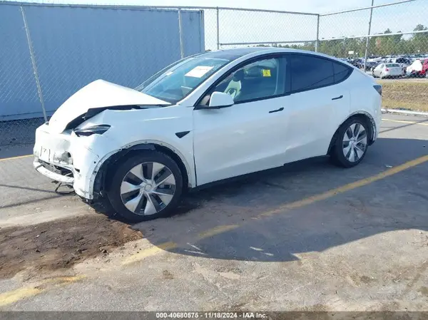 5YJYGDEE1MF106202 2021 TESLA MODEL Y - Image 2