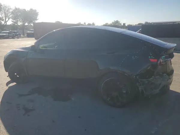 5YJYGDEE1MF112209 2021 TESLA MODEL Y - Image 2