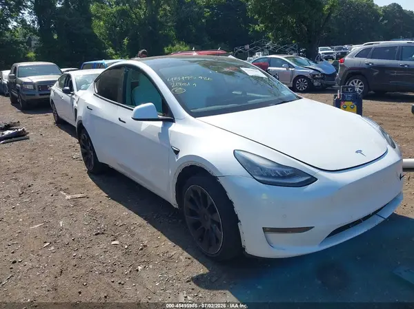 5YJYGDEE1MF121055 2021 TESLA MODEL Y - Image 1
