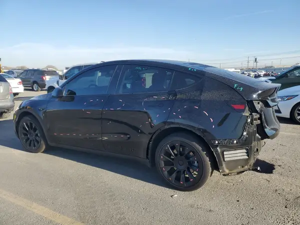 5YJYGDEE1MF136722 2021 TESLA MODEL Y - Image 2
