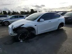 5YJYGDEE1MF137854 2021 TESLA MODEL Y