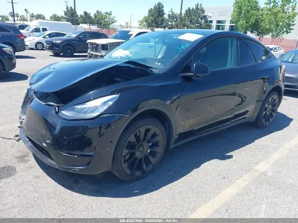 5YJYGDEE1MF149082 2021 TESLA MODEL Y - Image 2
