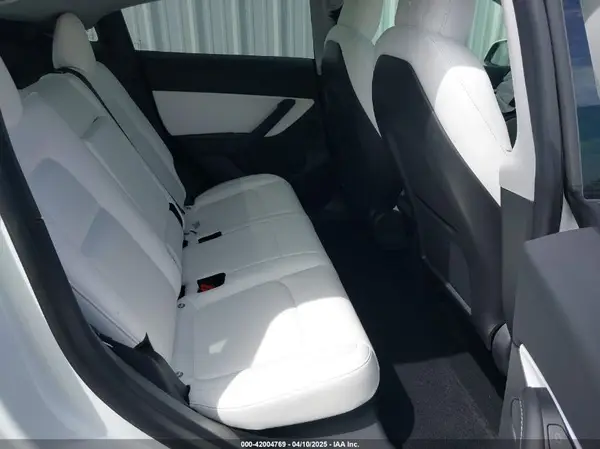 5YJYGDEE1MF152256 2021 TESLA MODEL Y - Image 8