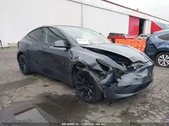 5YJYGDEE1MF152807 2021 TESLA MODEL Y