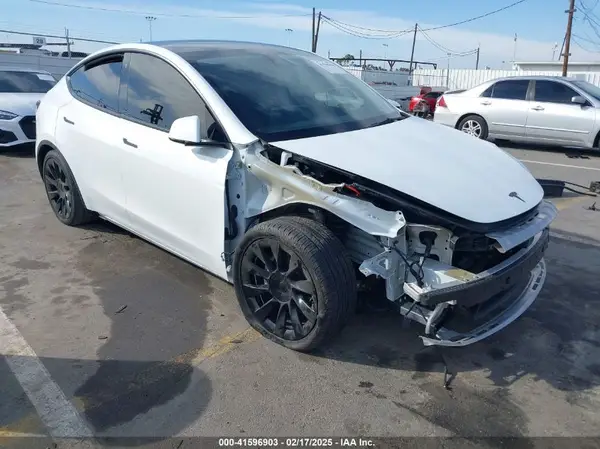 5YJYGDEE1MF159028 2021 TESLA MODEL Y - Image 1