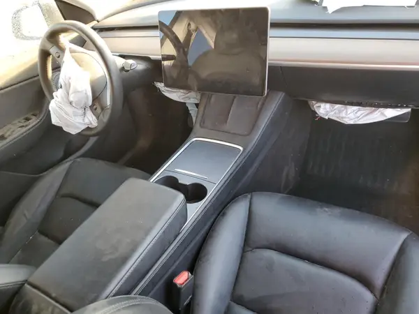 5YJYGDEE1MF182390 2021 TESLA MODEL Y - Image 8