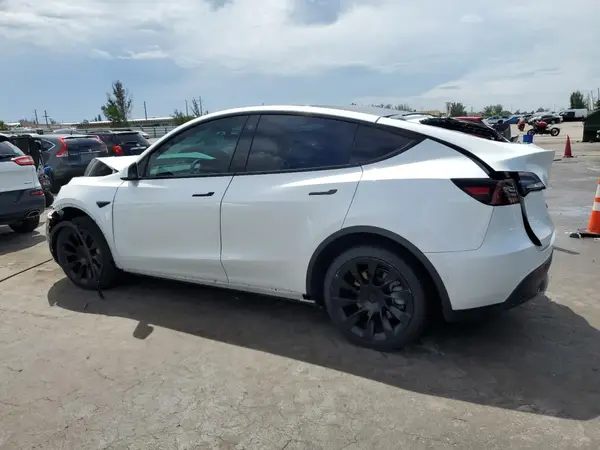 5YJYGDEE1MF190750 2021 TESLA MODEL Y - Image 2