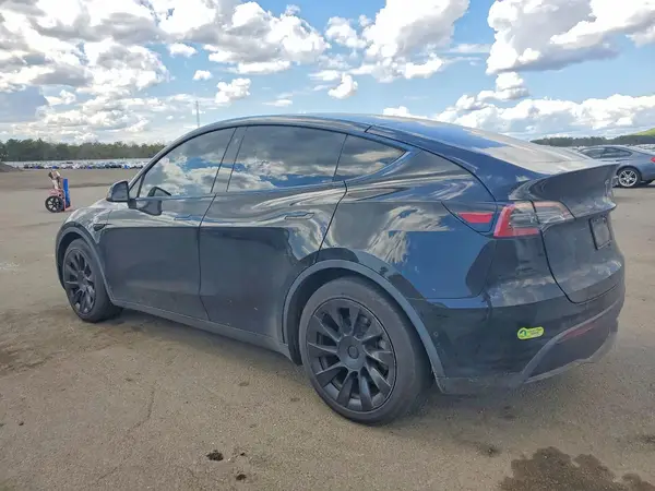 5YJYGDEE1MF191476 2021 TESLA MODEL Y - Image 2