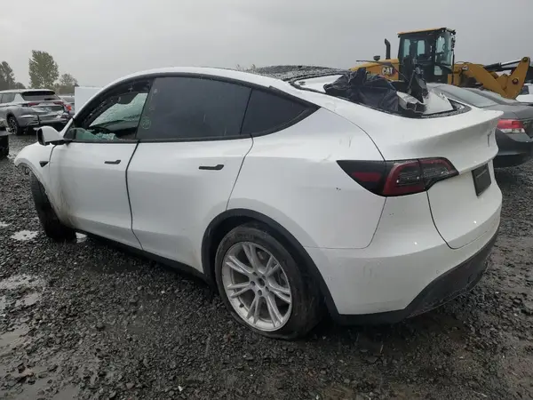 5YJYGDEE1MF199495 2021 TESLA MODEL Y - Image 2