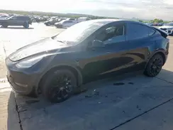 5YJYGDEE1MF211015 2021 TESLA MODEL Y