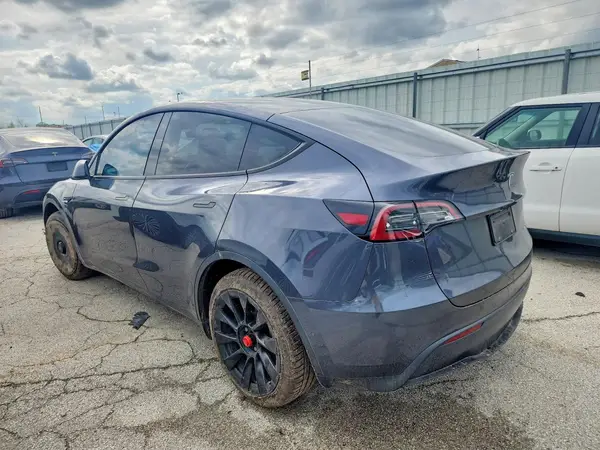 5YJYGDEE1MF214853 2021 TESLA MODEL Y - Image 2