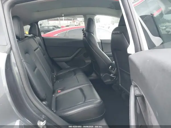 5YJYGDEE1MF217929 2021 TESLA MODEL Y - Image 8