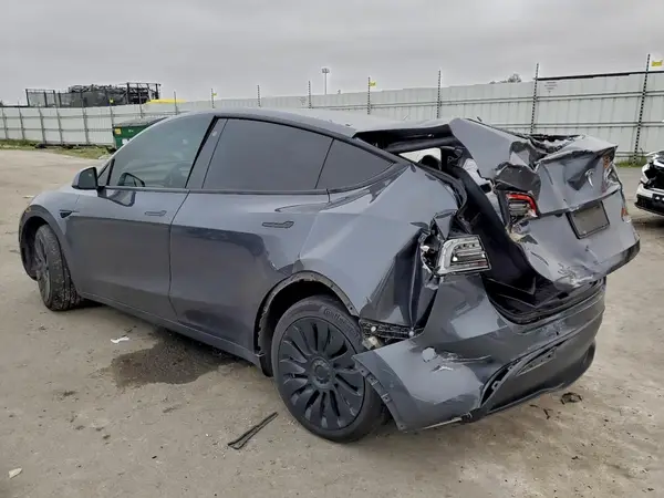 5YJYGDEE1MF232852 2021 TESLA MODEL Y - Image 2