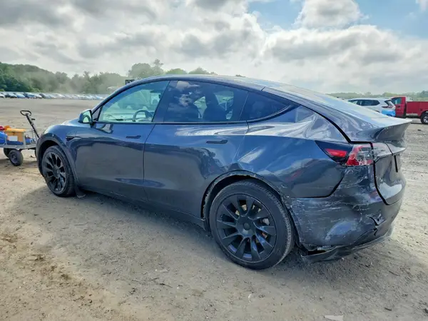 5YJYGDEE1MF232947 2021 TESLA MODEL Y - Image 2