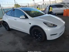 5YJYGDEE1MF233080 2021 TESLA MODEL Y