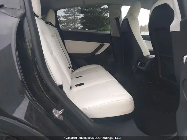 5YJYGDEE1MF240885 2021 TESLA MODEL Y - Image 8