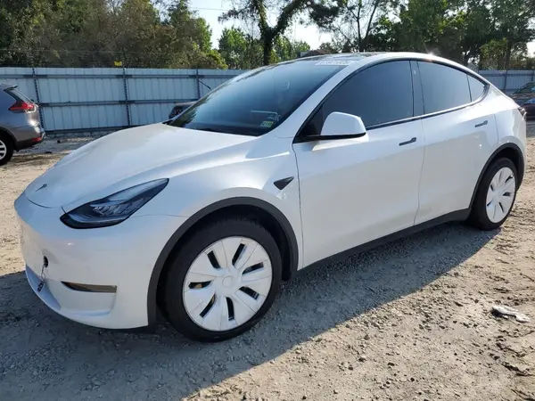 5YJYGDEE1MF246055 2021 TESLA MODEL Y - Image 1