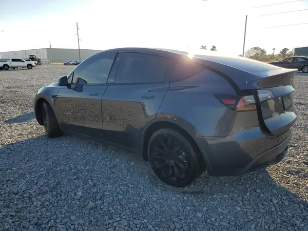 5YJYGDEE1MF252826 2021 TESLA MODEL Y - Image 2