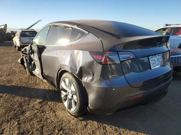 5YJYGDEE1MF261400 2021 TESLA MODEL Y - Image 2