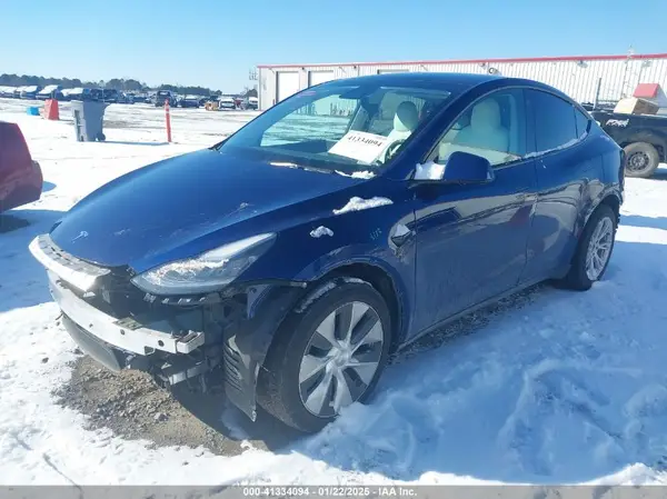 5YJYGDEE1MF263549 2021 TESLA MODEL Y - Image 2