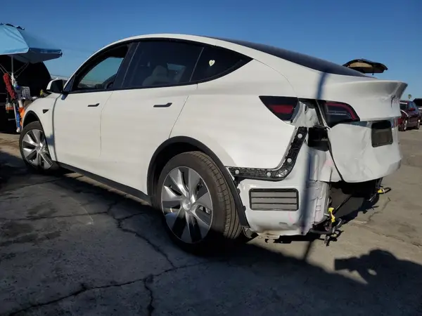 5YJYGDEE1MF270002 2021 TESLA MODEL Y - Image 2