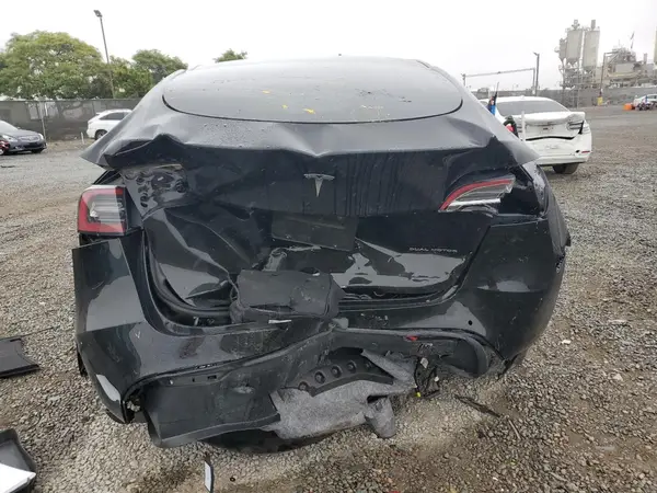 2021 TESLA MODEL Y auction photo 6