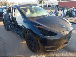 5YJYGDEE1MF273918 2021 TESLA MODEL Y