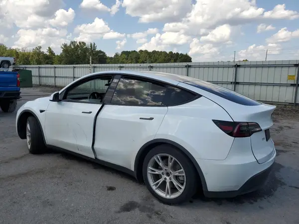 5YJYGDEE1MF280898 2021 TESLA MODEL Y - Image 2