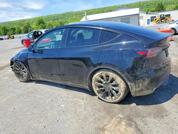 5YJYGDEE1MF297460 2021 TESLA MODEL Y - Image 2