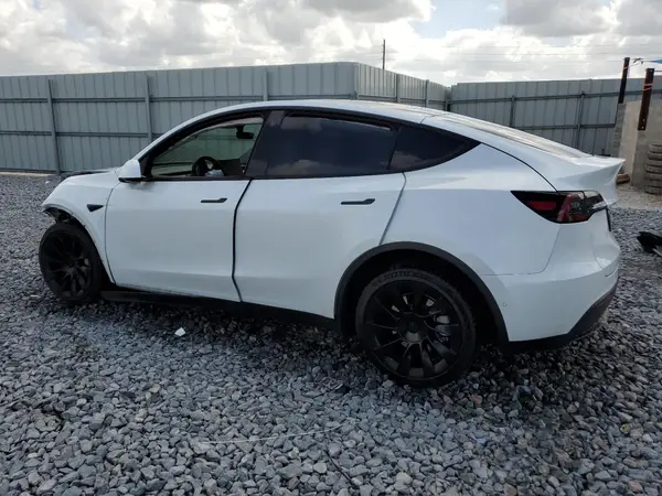 5YJYGDEE1MF301037 2021 TESLA MODEL Y - Image 2