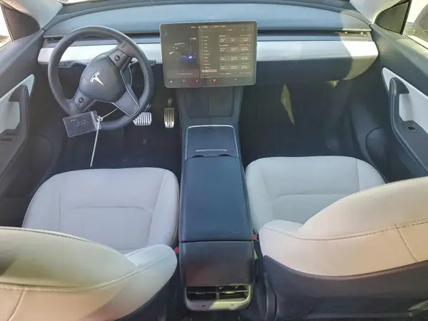 5YJYGDEE1MF301216 2021 TESLA MODEL Y - Image 8