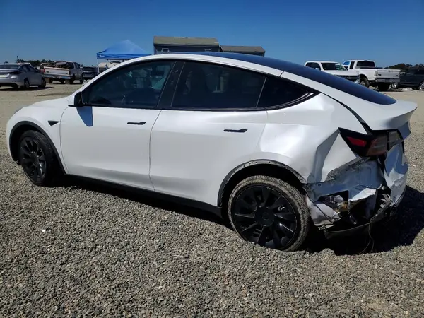 5YJYGDEE1MF301653 2021 TESLA MODEL Y - Image 2