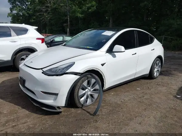 5YJYGDEE1MF302060 2021 TESLA MODEL Y - Image 2