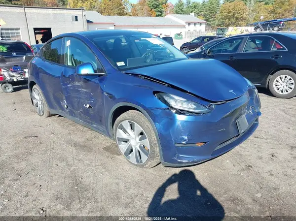 5YJYGDEE2LF016684 2020 TESLA MODEL Y - Image 1