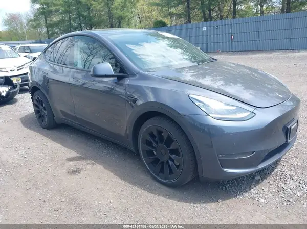 5YJYGDEE2LF029385 2020 TESLA MODEL Y - Image 1