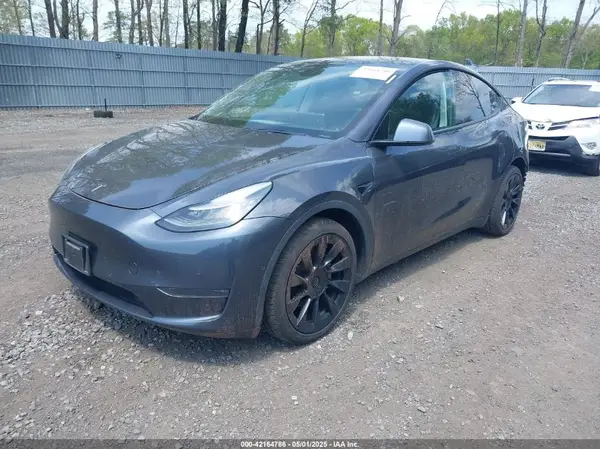 5YJYGDEE2LF029385 2020 TESLA MODEL Y - Image 2