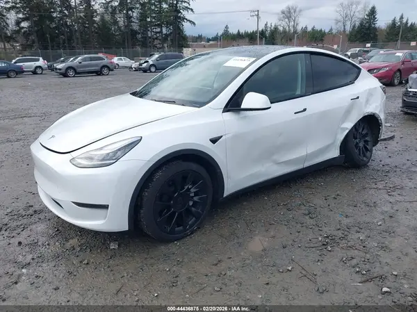 5YJYGDEE2LF041729 2020 TESLA MODEL Y - Image 2
