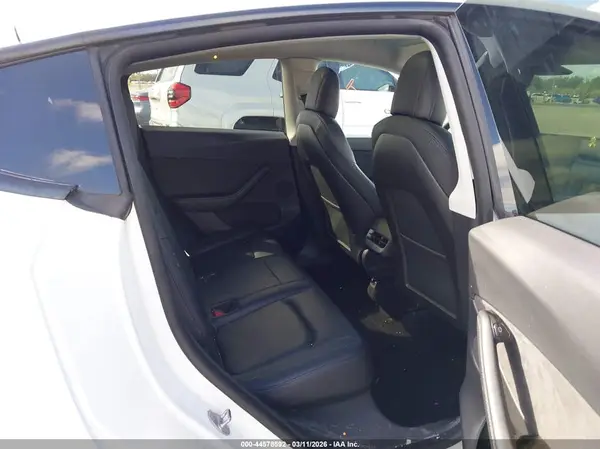 5YJYGDEE2LF043030 2020 TESLA MODEL Y - Image 8