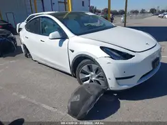 5YJYGDEE2LF044811 2020 TESLA MODEL Y