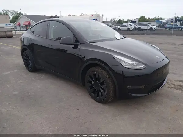 5YJYGDEE2LF048776 2020 TESLA MODEL Y - Image 1