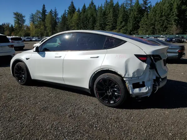 5YJYGDEE2LF053475 2020 TESLA MODEL Y - Image 2