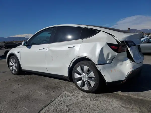 5YJYGDEE2LF056893 2020 TESLA MODEL Y - Image 2