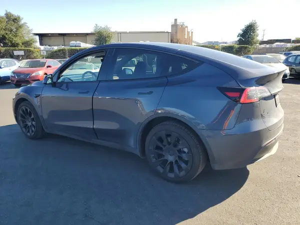 5YJYGDEE2LF058143 2020 TESLA MODEL Y - Image 2