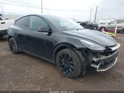 5YJYGDEE2MF060220 2021 TESLA MODEL Y