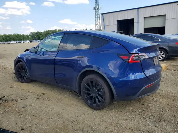 5YJYGDEE2MF061593 2021 TESLA MODEL Y - Image 2