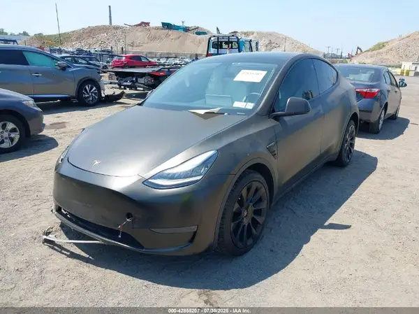 5YJYGDEE2MF062887 2021 TESLA MODEL Y - Image 2