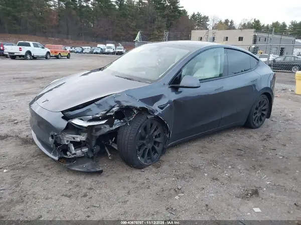 5YJYGDEE2MF063246 2021 TESLA MODEL Y - Image 2