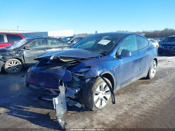 5YJYGDEE2MF063828 2021 TESLA MODEL Y - Image 2