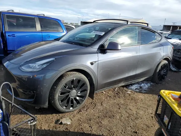 5YJYGDEE2MF065398 2021 TESLA MODEL Y - Image 1
