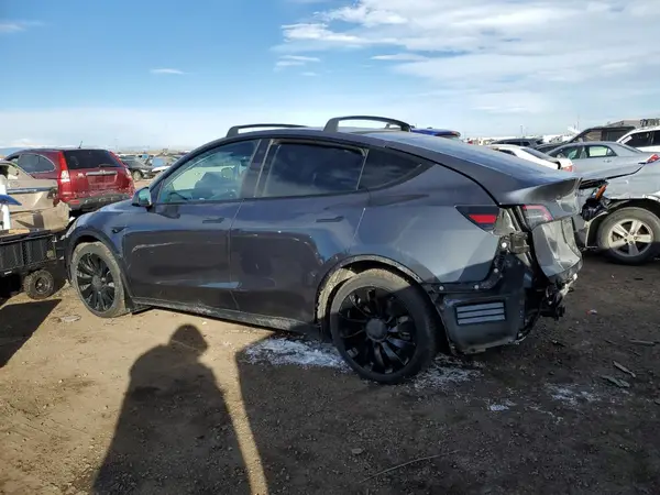 5YJYGDEE2MF065398 2021 TESLA MODEL Y - Image 2